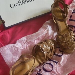NIB size 9 tan wedge sandals
